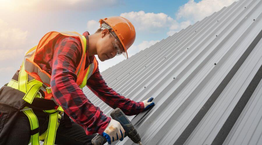 Professional metal roof installation in Arenzville, IL